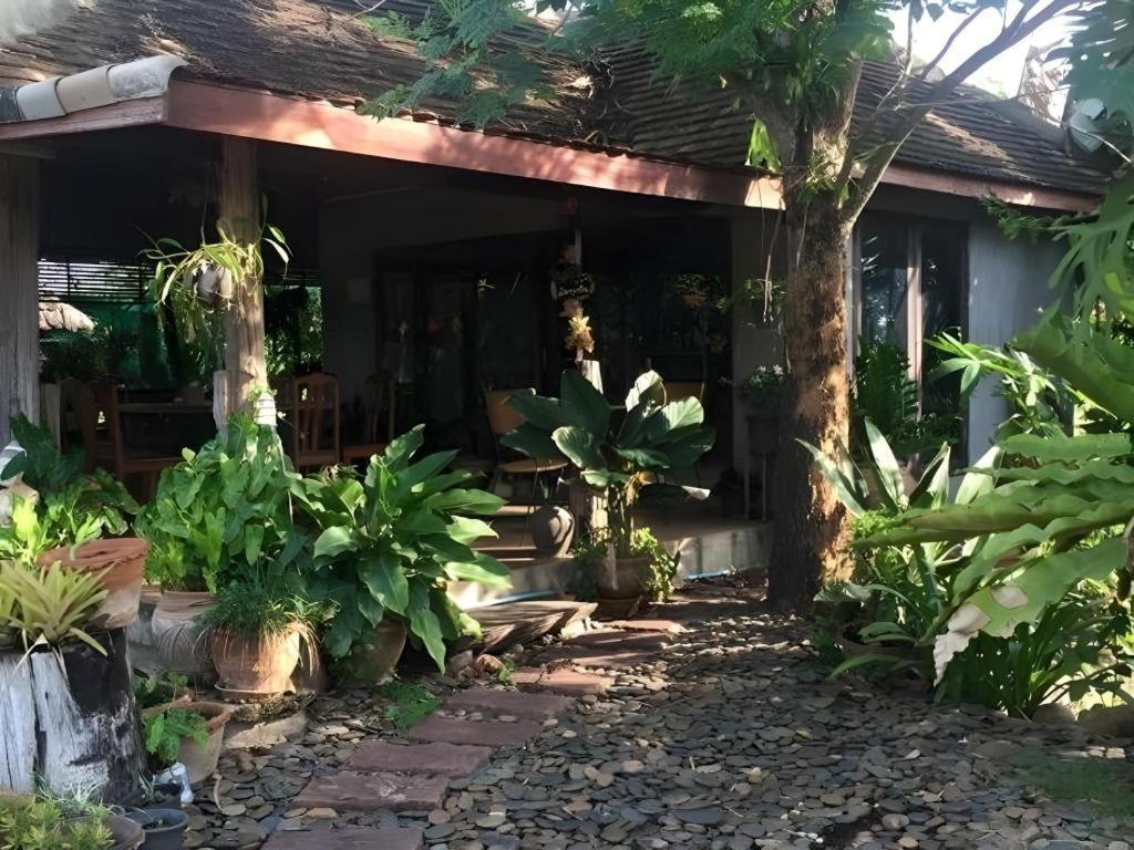 Phutawanchomdow Tha Li Exterior foto